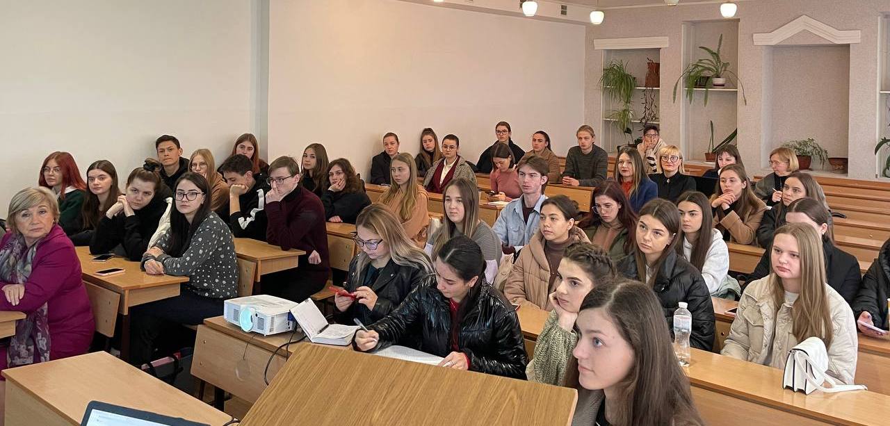 Студенти та викладачі кафедри журналістики 